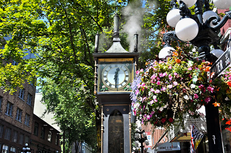Zaterdag 30 juli -  Vancouver, British Columbia...Steam clock in Water Street