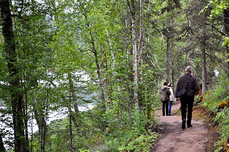 Maandag 1 augustus 2011 - Mooie wandeling langs het Talkeetna Lakes Trail